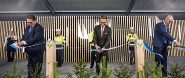 president of finland, alexander stubb, inagurating the bioproduct mill