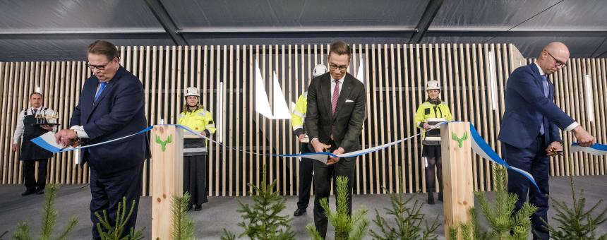 president of finland, alexander stubb, inagurating the bioproduct mill